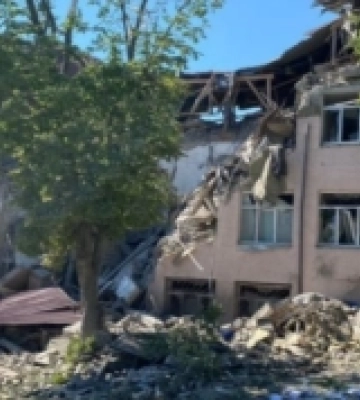 На світанку російська армія завдала авіаційного удару по Бериславу