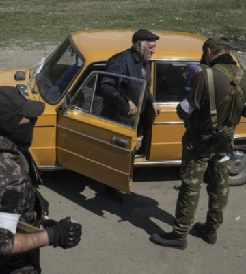 Ворог запровадив військову цензуру та комендантську годину на окупованій Донеччині