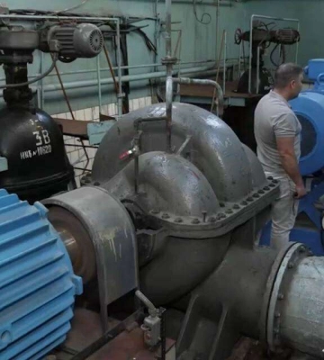 У Дніпрі черговий перевірив готовність насосно-фільтрувальної станції до зими