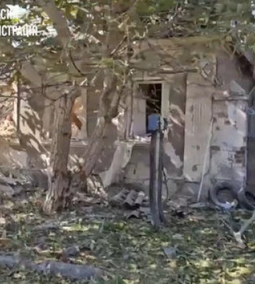 Наслідки ворожих обстрілів Херсону. ВIДЕО