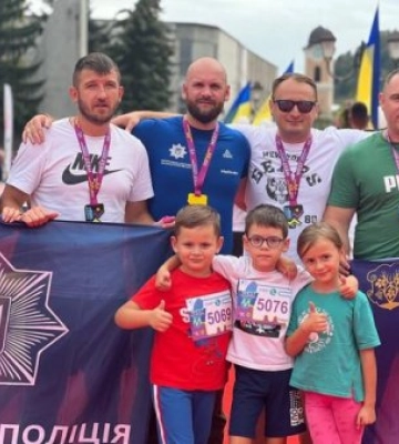 Закарпатські патрульні взяли участь у маштабному марафоні «West Carpathian Marathon»