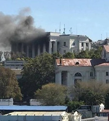 Удар по штабу ЧФ в Криму: з&#039;явилися нові фото