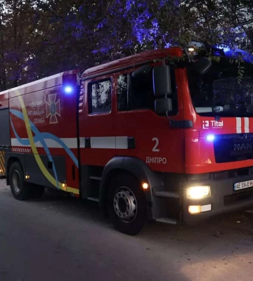 У Дніпрі з палаючої квартири врятували літню жінку