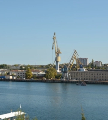 Внаслідок нічної атаки на Севастополь пошкоджено два російські кораблі – Міноборони РФ