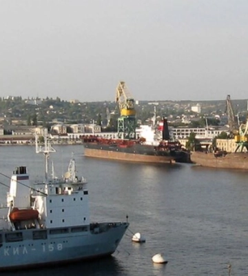 Атака на Севастополь: розвідка підтвердила пошкодження двох кораблів РФ