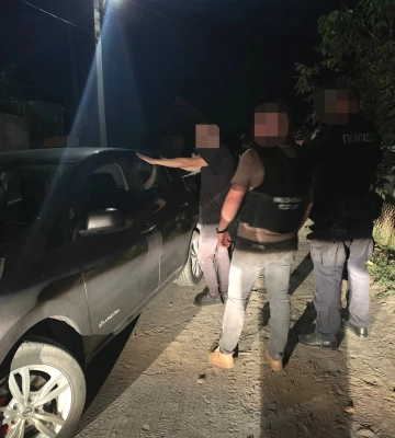 У Сарнах поліцейські повідомили про підозру таксистові у сутенерстві та звідництві