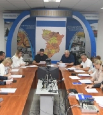 Кращих освітян Рівненщини відзначать обласними преміями та відзнаками