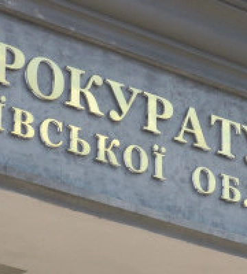 Правоохоронці викрили посадовця патрульної поліції, який збирав “данину” з перевізників