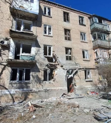 Російська армія з артилерії обстріляла центр Часового Яру