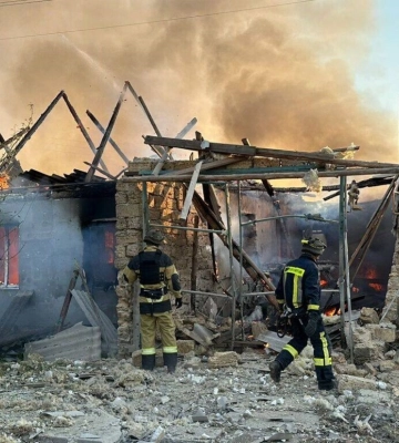 З Херсона та Комишан поліція евакуювала три родини з дітьми