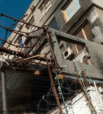 Силы РФ ударили по жилым районам Херсона, погибли люди – украинская прокуратура