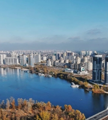 Землі на Микільській Слобідці виставили на продаж під подальшу забудову