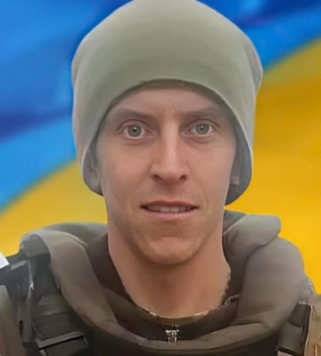 Востаннє додому: громада Стрийщини зустріла загиблого на Донеччині Івана Шемєнєва
