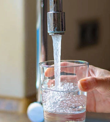 У Нікополі та Марганці відновлять водопостачання до кінця жовтня