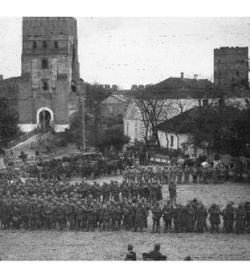 Розповіли, як Луцьк у 1922 році зустрічав Пілсудського 