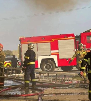 На Київщині палає підприємство з вирощування грибів