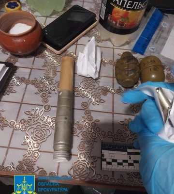 Переправляли наркотичні засоби до виправної колонії – двом миколаївцям повідомлено про підозру