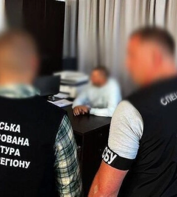 Заблокированы новые схемы выезда уклонистов за границу, среди задержанных руководители военкомата и филиала университета, - СБУ.&amp;hellip;