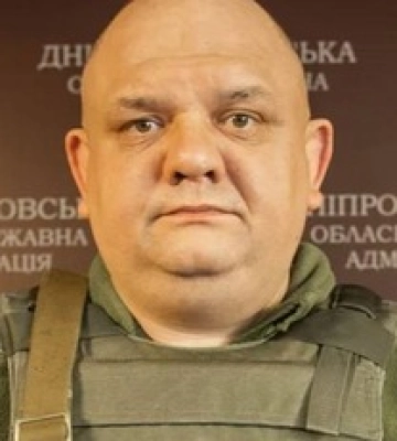 Скандальный экс-военком из Днепра переписал на отца квартиры и авто на миллионы гривен: подробности дела