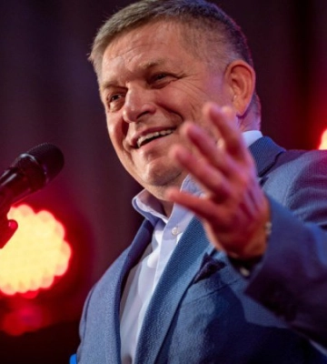 На парламентських виборах у Словаччині перевагу матиме експрем’єр Фіцо, який проти підтримки Києва, − опитування