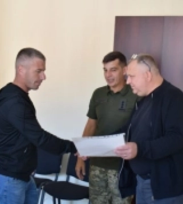 Воїну з Рахова вручили відзнаку Президента «За оборону України»