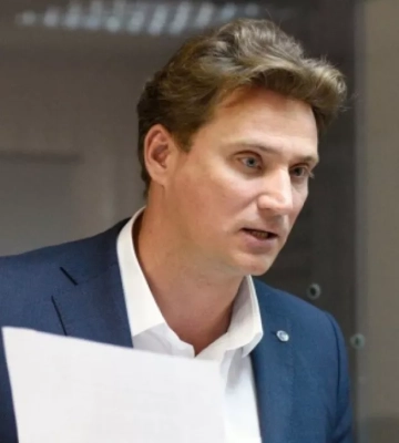 СБУ повідомила про підозру колишньому адвокату Медведчука та Шарія