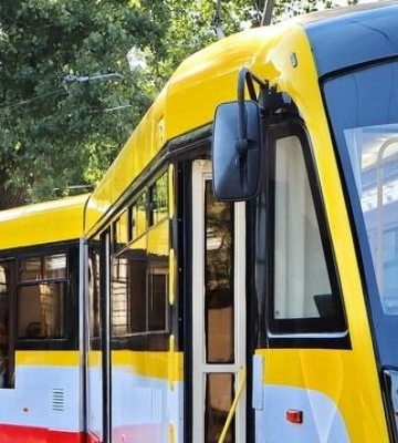 В Одесі трамвай наїхав на літню жінку