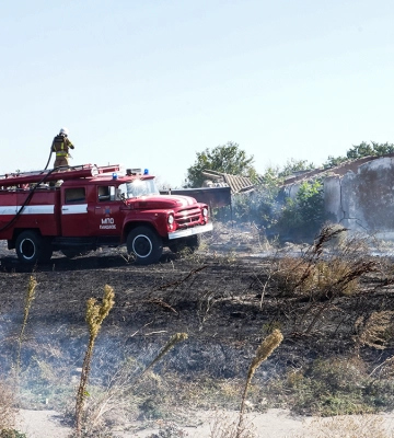 У Миколаївській області рятувальники ліквідували ще дві масштабні пожежі