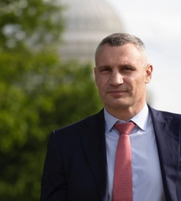 Київ виділив 35 млн гривень на адресну допомогу до Дня Захисників та Захисниць, - Кличко