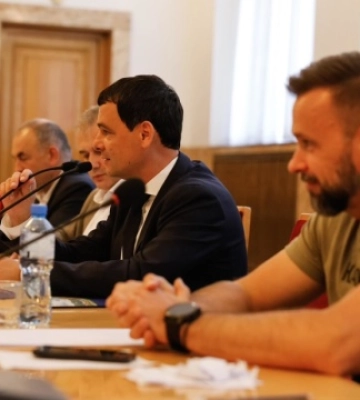 Справжній палац: у мережі показали маєток голови Закарпатської облради