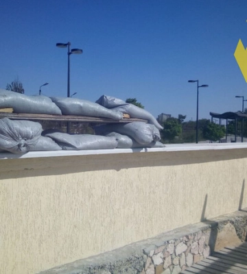 Окупанти облаштували вогневі позиції на пляжах Євпаторії