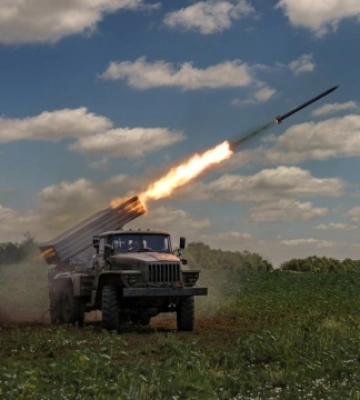 Наші захисники відбили атаки росіян на Бахмутському, Мар’їнському та Шахтарському напрямках, - Генштаб