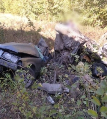 На Київщині зіткнулися автомобіль КІА та мотоцикл BMW: є постраждалі