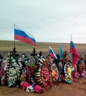 «Каждого – в народные герои». В Крыму обещают кладбища и почести участникам войны с Украиной