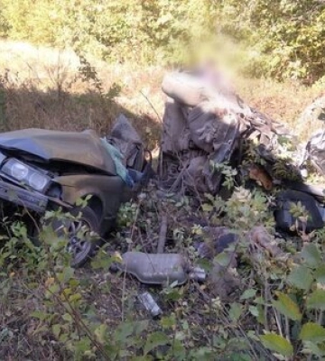 В Киевской области в ужасном ДТП погибла семейная пара с младенцем: фото