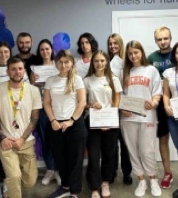 Фахівці з реабілітації з Луцька завершили курс «Навчання допоміжним засобам»