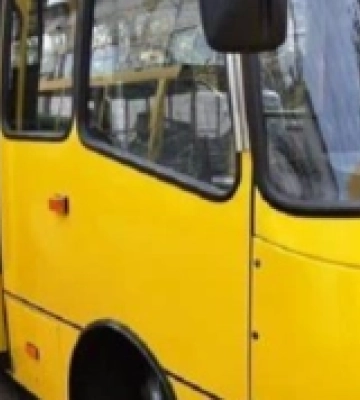 У Корці судили жінку, яка намагалася влаштувати бійку у маршрутці
