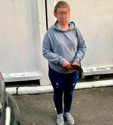 У Радивилові поліцейські затримали жінку, яка вкрала у магазині гаманець