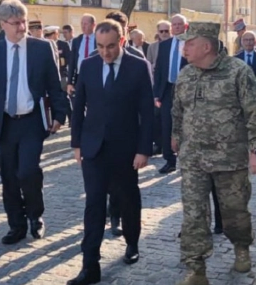 Міністр оборони Франції прибув до Києва