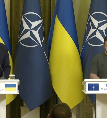 Генсек НАТО Єнс Столтенберг прибув у Київ. Він обговорив із Зеленським ППО