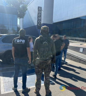 Двое судимых жителей Одесской области организовали канал переправки уклонистов через границу