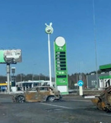 За розстріл людей на трасі Київ-Житомир оголошено підозри трьом російським військовим (фото, відео)