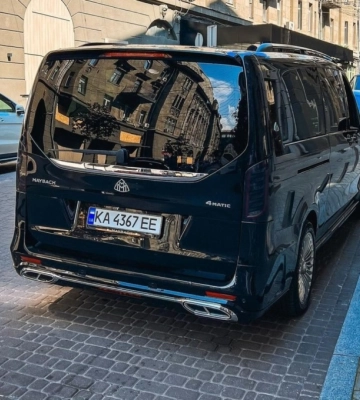 В Україні з’явився розкішний мінівен Mercedes-Benz V-Class (Фото)