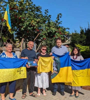 Будинок перетворили на волонтерський хаб: як подружжя з Рівного допомагає захисникам (ВІДЕО)