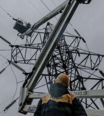 На Харківщині внаслідок ворожих обстрілів 28 тис. споживачів залишаються без світла