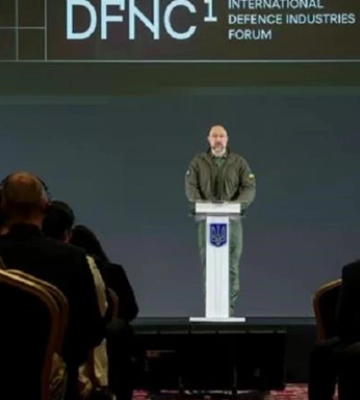 Премьер Украины заявил, что от вражеских обстрелов пострадали 37 оборонных предприятий