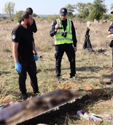 На Харківщині поліція ексгумувала тіло закатованого росіянами чоловіка