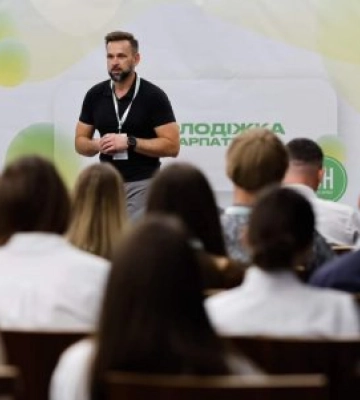 Віктор  Микита мав за честь сьогодні на Закарпатті відкрити молодіжний форум «Перший крок у політику»