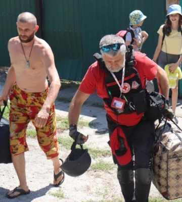 Евакуація родин: на деокупованій Херсонщині залишається ще близько 1300 дітей