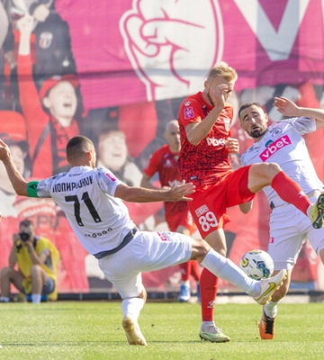 Верес – ЛНЗ Черкассы – 0:0. Удаление и боевая ничья. Видеообзор матча